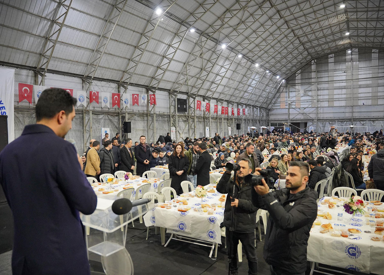 Başkan Eren Ali Bingöl, belediye personeli ile iftar sofrasında bir araya geldi