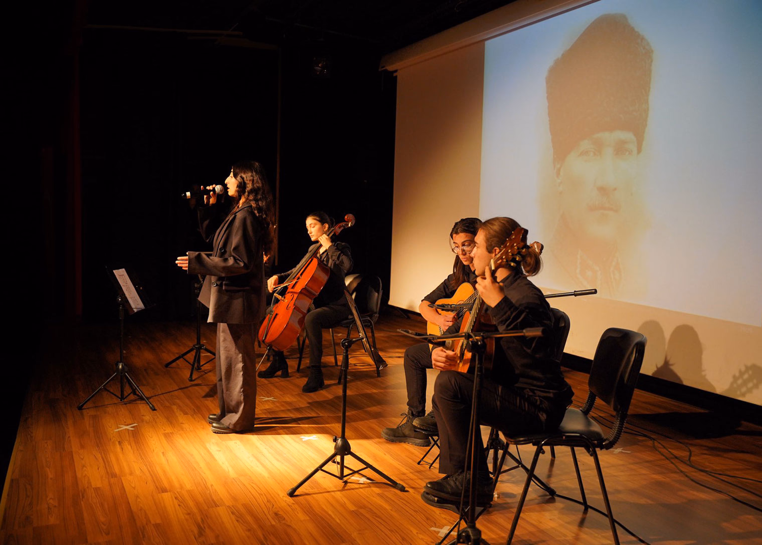 Ulu Önder Mustafa Kemal Atatürk, vefatının 86. yıl dönümünde Tuzla’da anıldı - Görsel 4