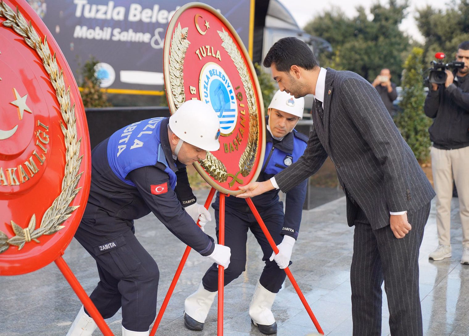 Ulu Önder Mustafa Kemal Atatürk, vefatının 86. yıl dönümünde Tuzla’da anıldı - Görsel 3