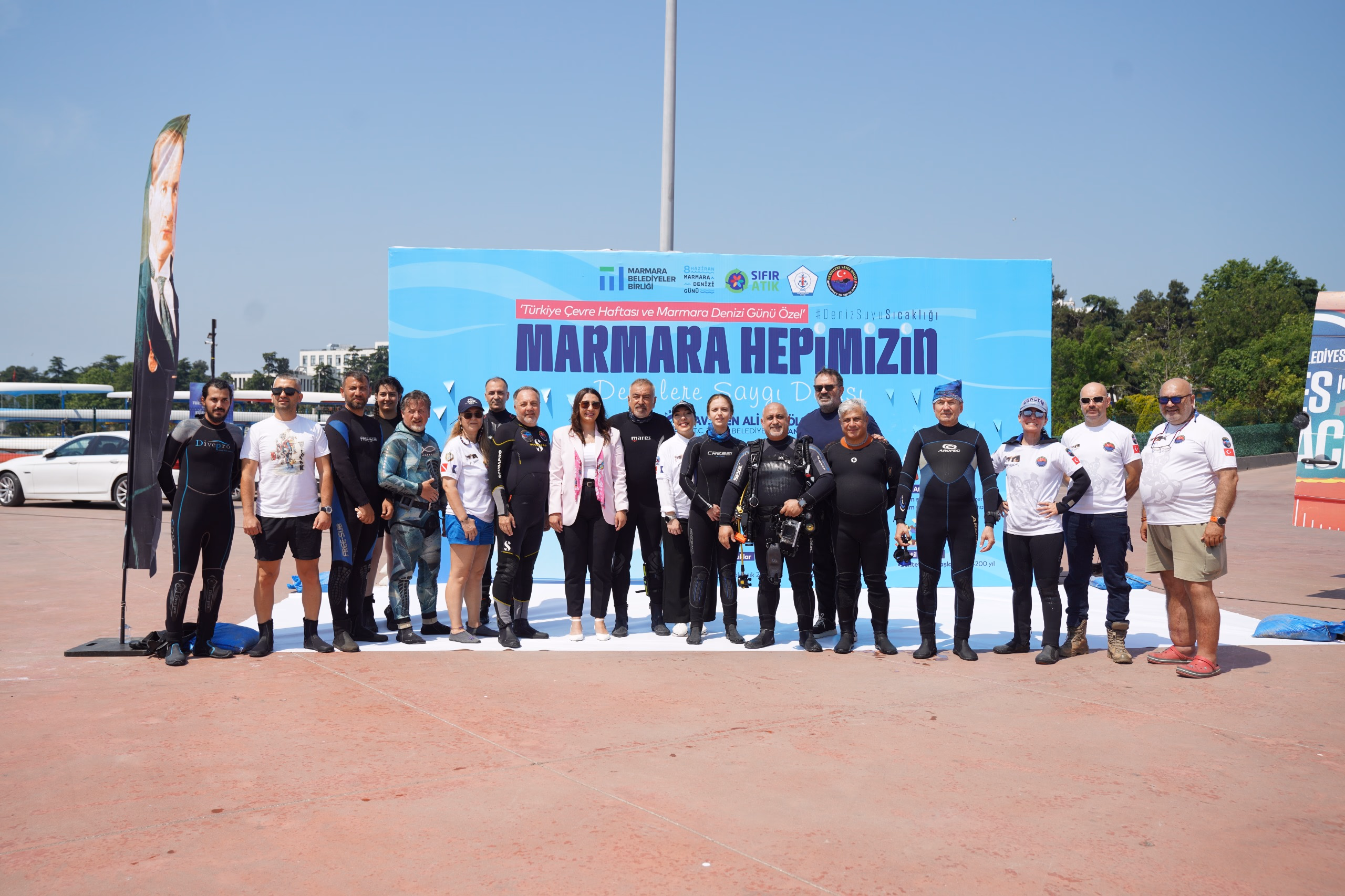 Tuzla’da Dünya Çevre Günü seferberliği: Batık teknelerin izleri derinlerden çıkarıldı    - Görsel 11