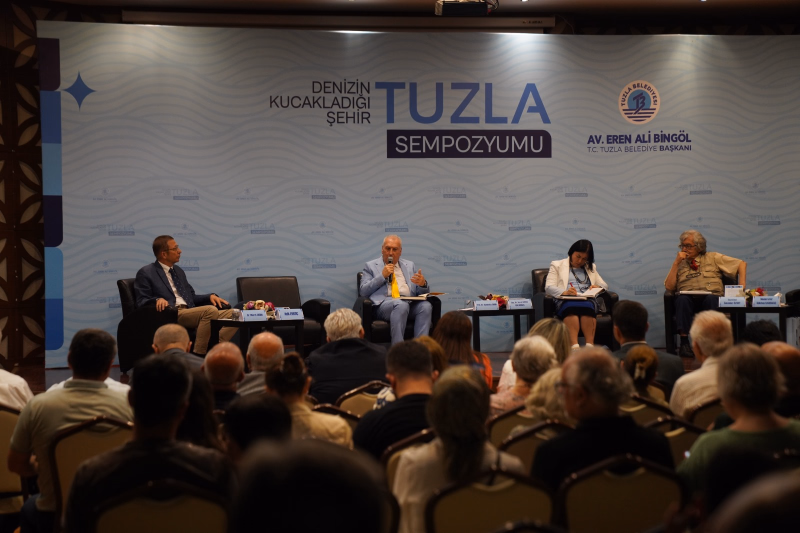 Tuzla’nın 2 bin 500 yıllık tarihi sempozyumda ele alındı