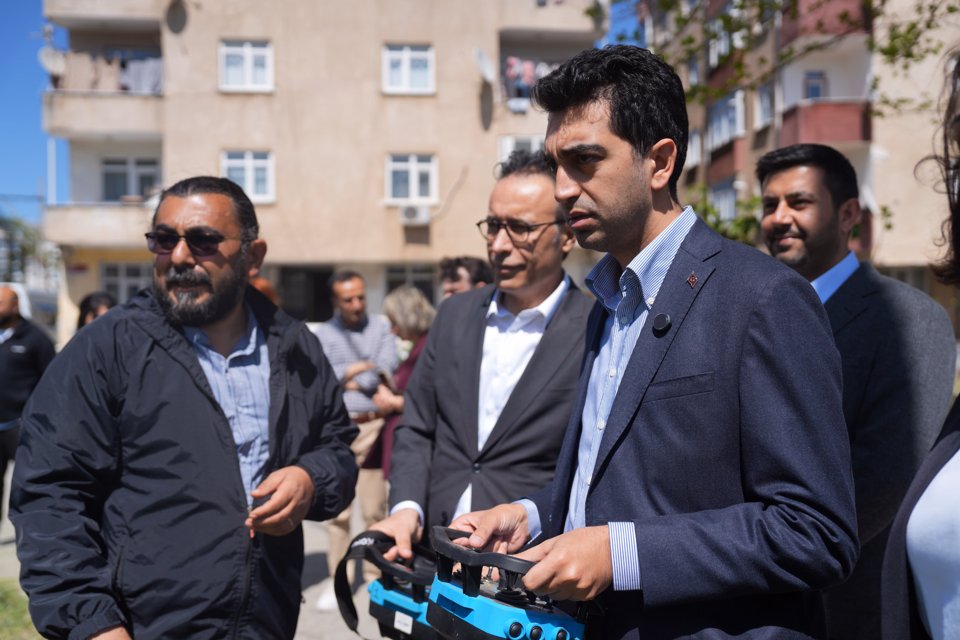 Tuzla’da robotlu çim biçme dönemi başladı - Görsel 4