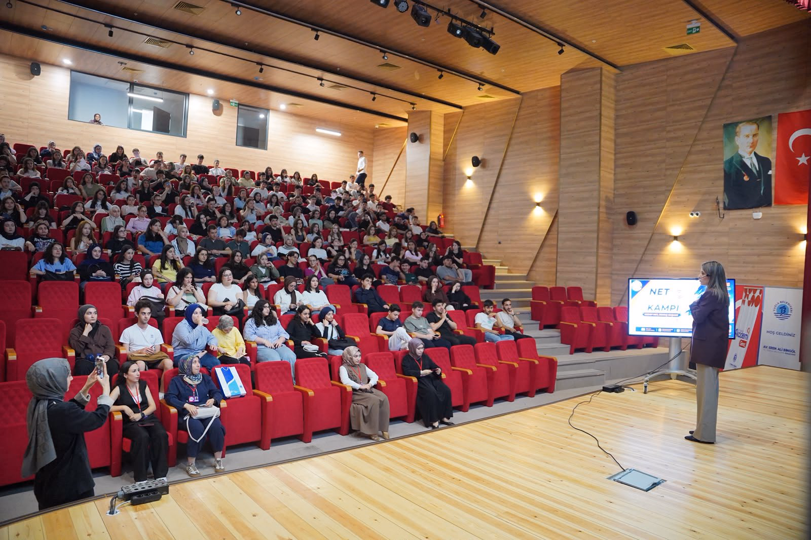 Tuzlalı öğrenciler sınav öncesi ‘Net Avı’ seminerine katıldı    - Görsel 4