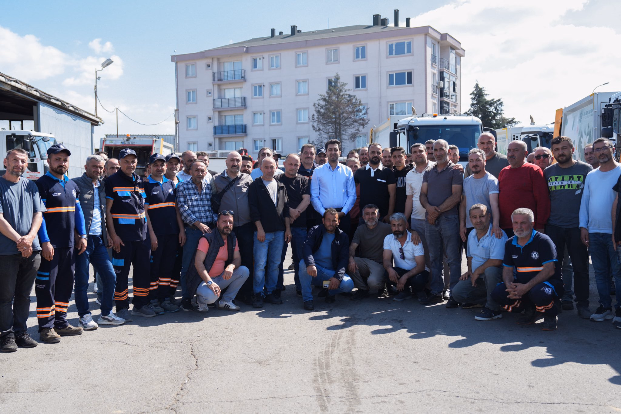 Tuzla Belediye Başkanı Bingöl mesai arkadaşlarıyla bayramlaştı    - Görsel 8