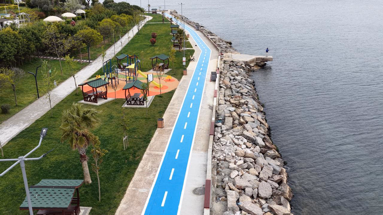 Tuzla’nın parkları daha aydınlık ve güvenli hale getirildi - Görsel 1