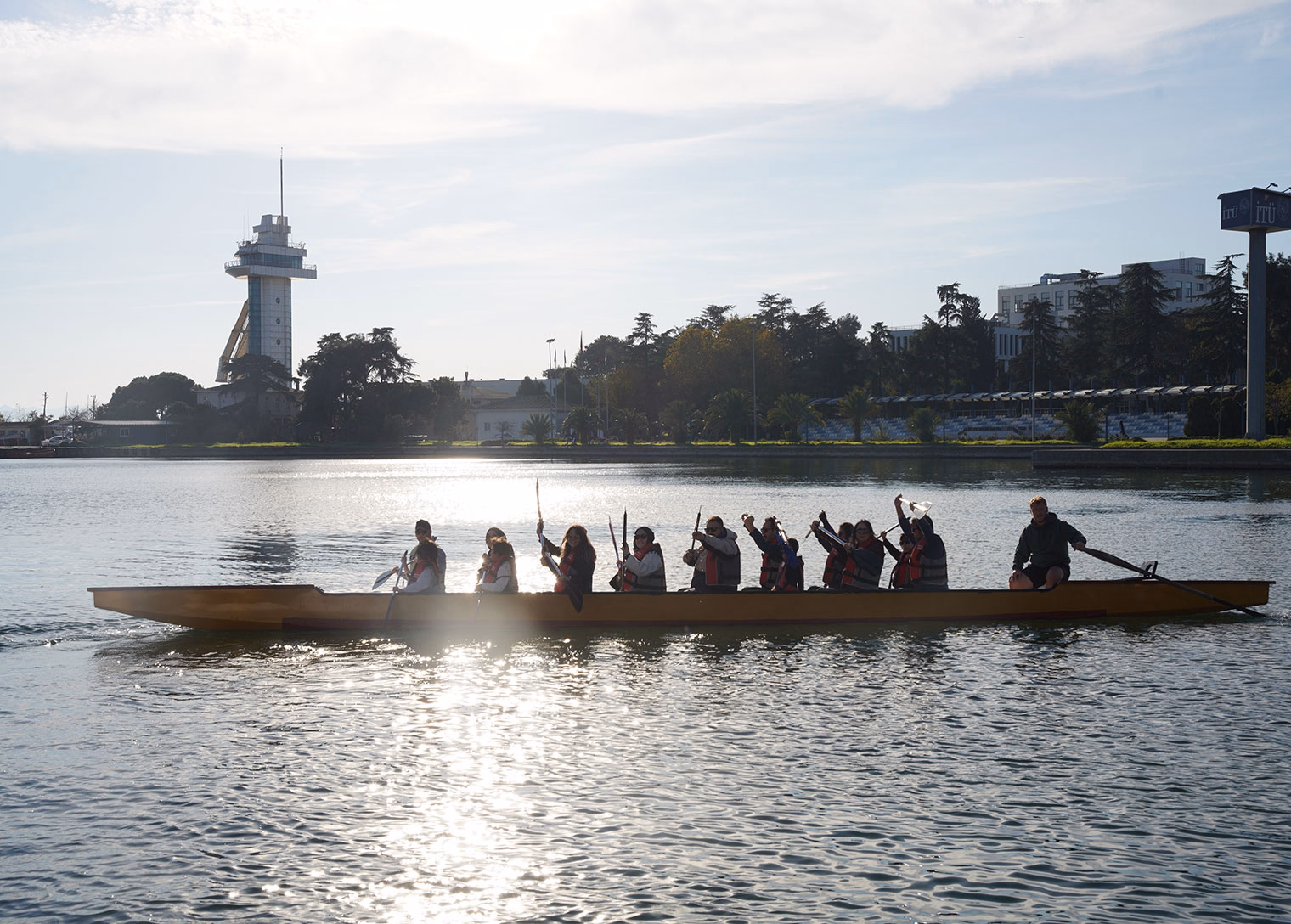 Tuzla’da aileler su sporlarında buluştu - Görsel 1
