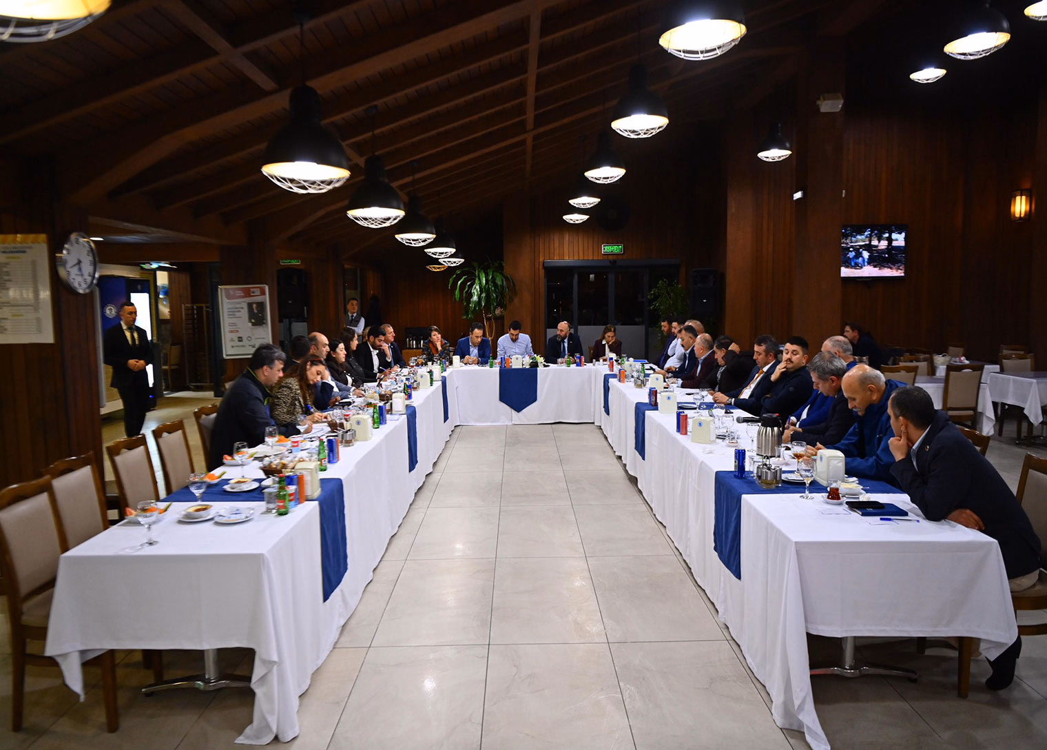 Başkan Bingöl sahada: “Tuzla’yı yerinde takip etmeye devam edeceğiz” - Görsel 6