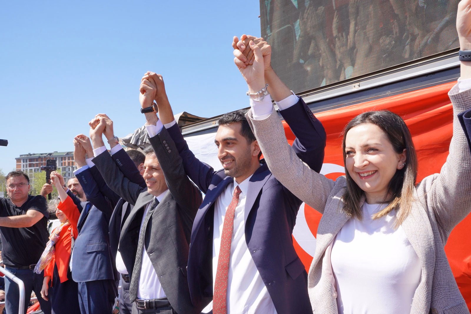 Tuzla Belediye Başkanı Eren Ali Bingöl, vatandaşlarla buluştu - Görsel 4