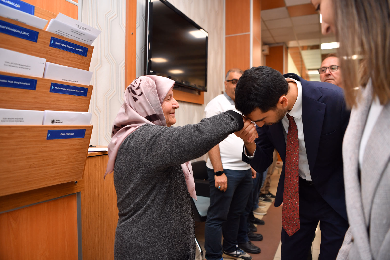 Başkan Bingöl, Belediye Personeliyle Bayramlaştı - Görsel 3