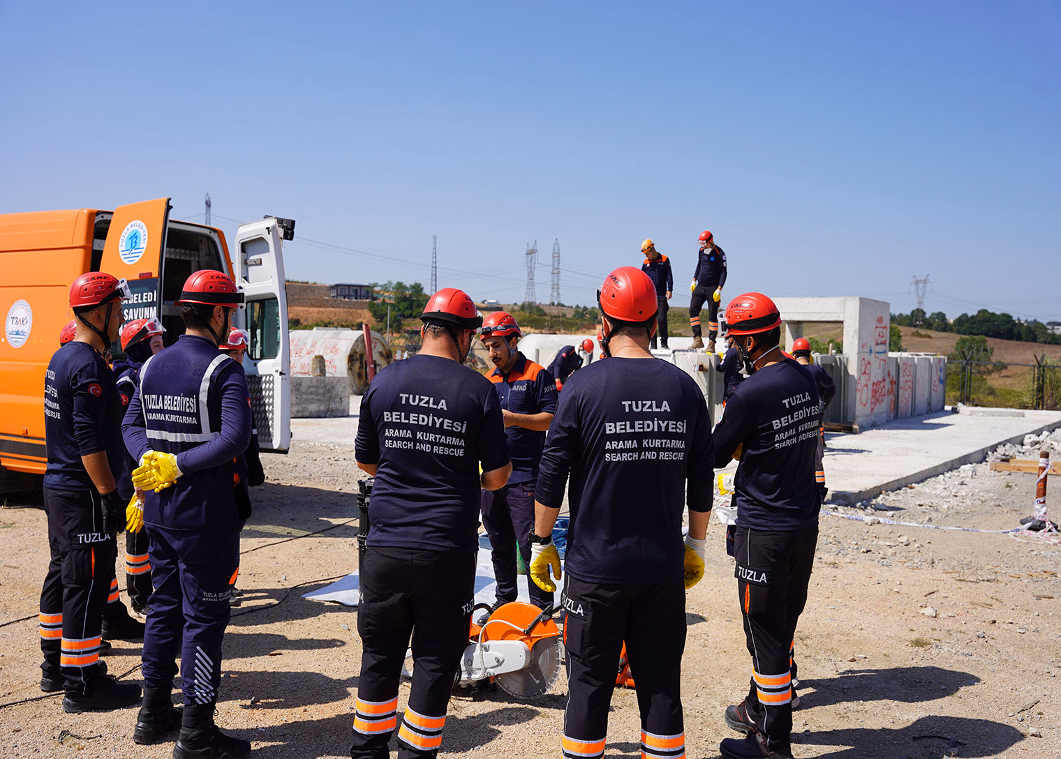 Başsağlığı anonsları Tuzla’daki telsizlerden yükseldi - Görsel 3
