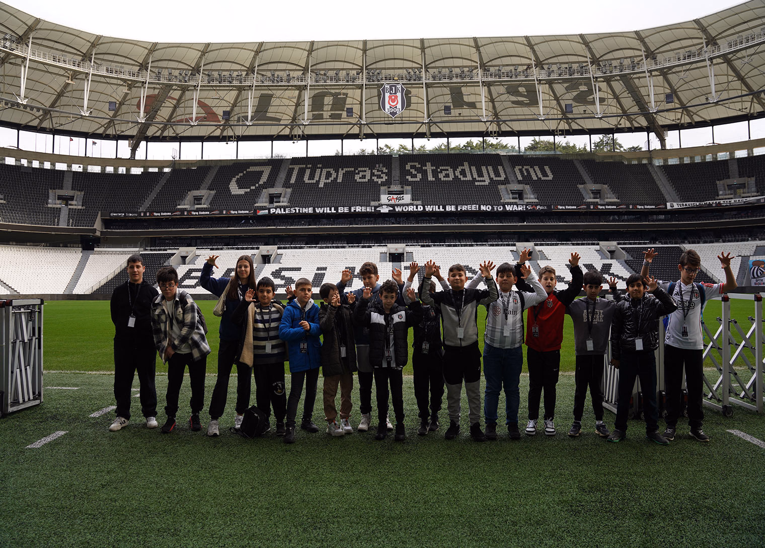Beşiktaş Stadyumu’nda gençlik heyecanı