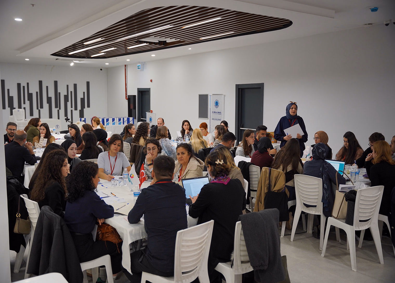 Yerel Yönetimlerde Çocuk Hakları Strateji Çalıştayı düzenlendi - Görsel 1