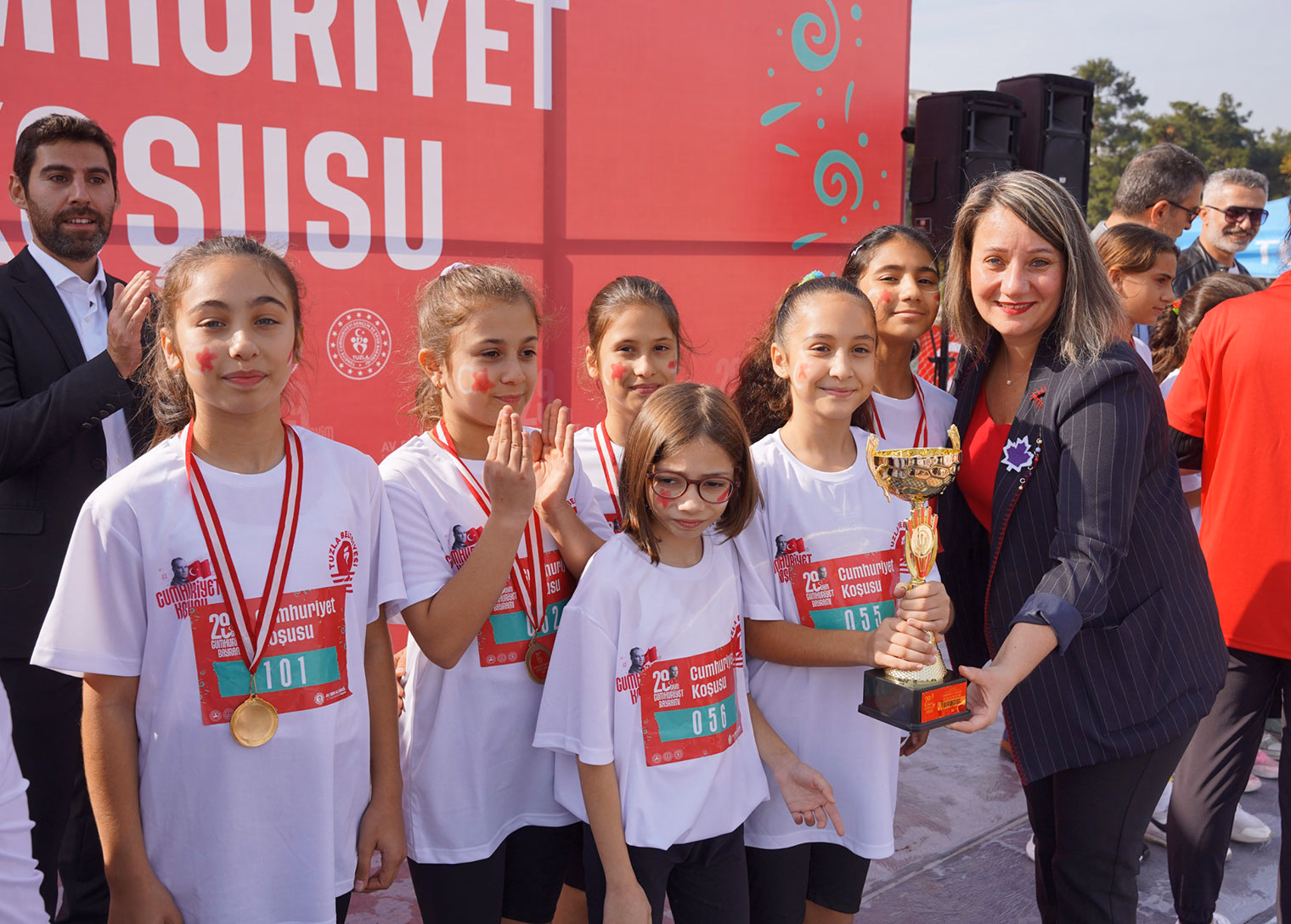 Tuzla’da 600 genç 101. yılında Cumhuriyet için koştu - Görsel 2