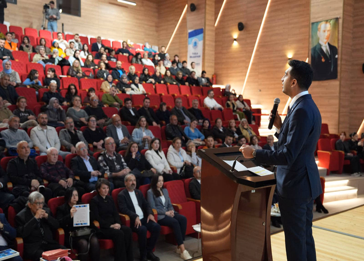 “Denizin Kucakladığı Şehir: Tuzla” kitabı çıktı - Görsel 2