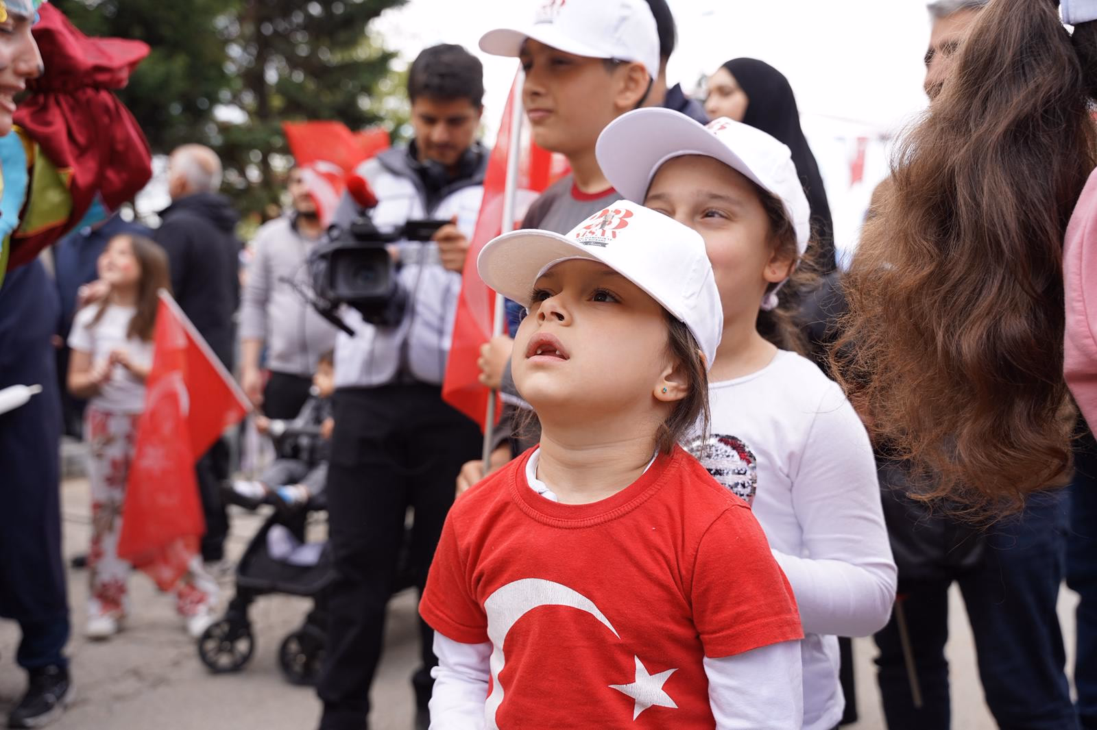 Tuzla’da 23 Nisan’da İshakpaşa Parkı açıldı bayram coşkusu kortejle taçlandı    - Görsel 3