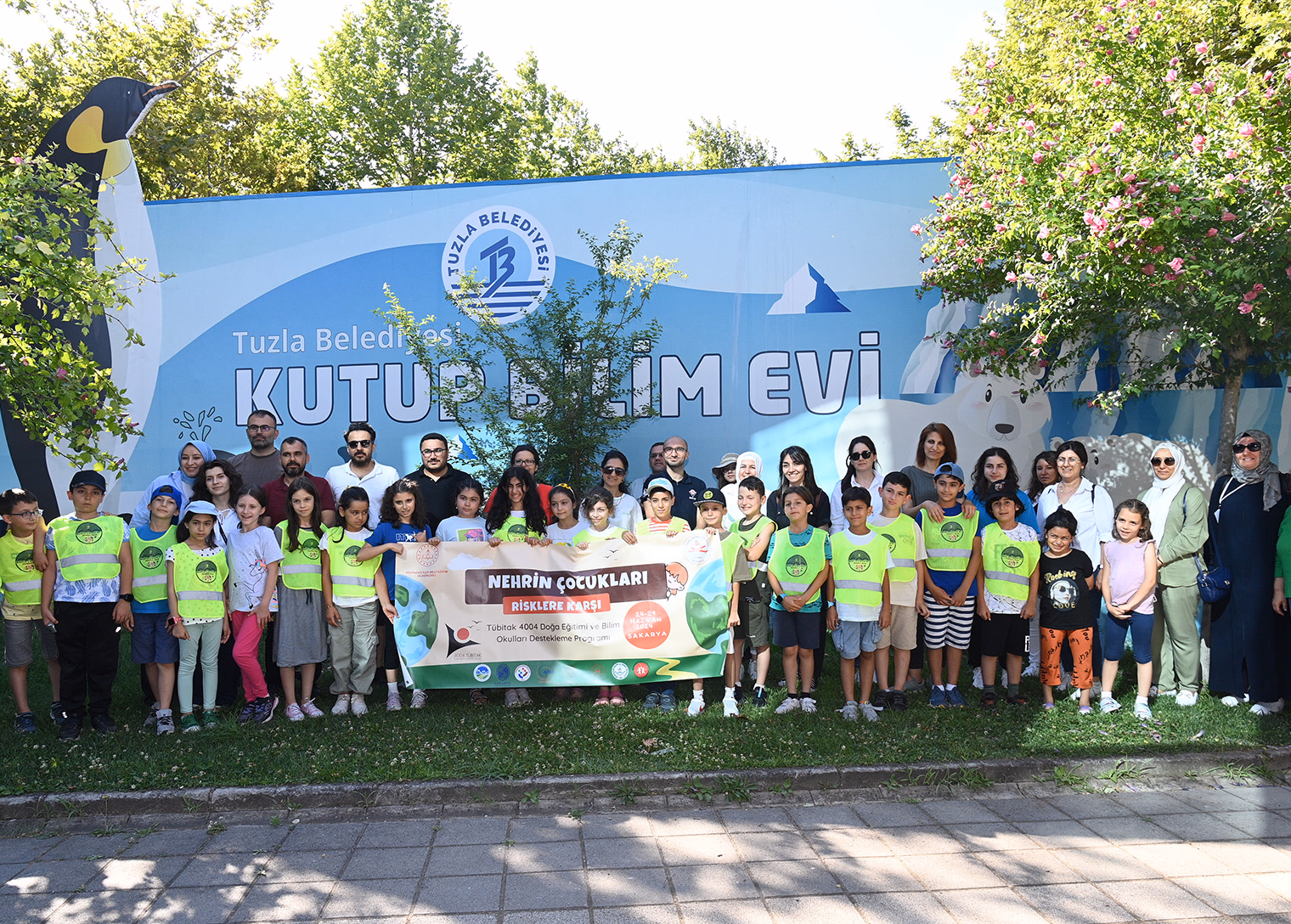 Türkiye’nin ilk Kutup Bilim Evi depremzede öğrencileri ağırladı