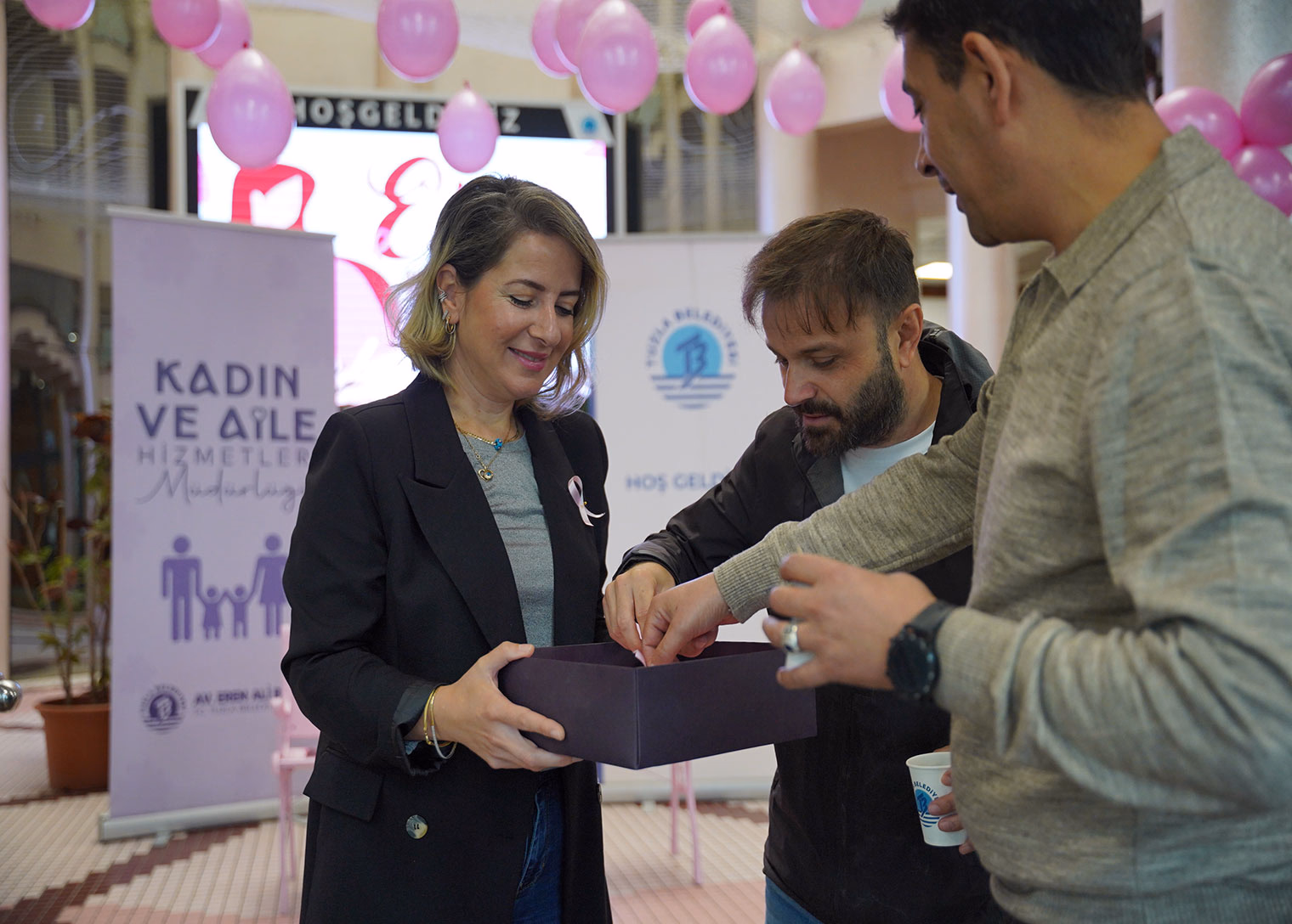 Tuzla Belediyesi’nden meme kanseri farkındalığına ‘pembe dokunuş’ - Görsel 2