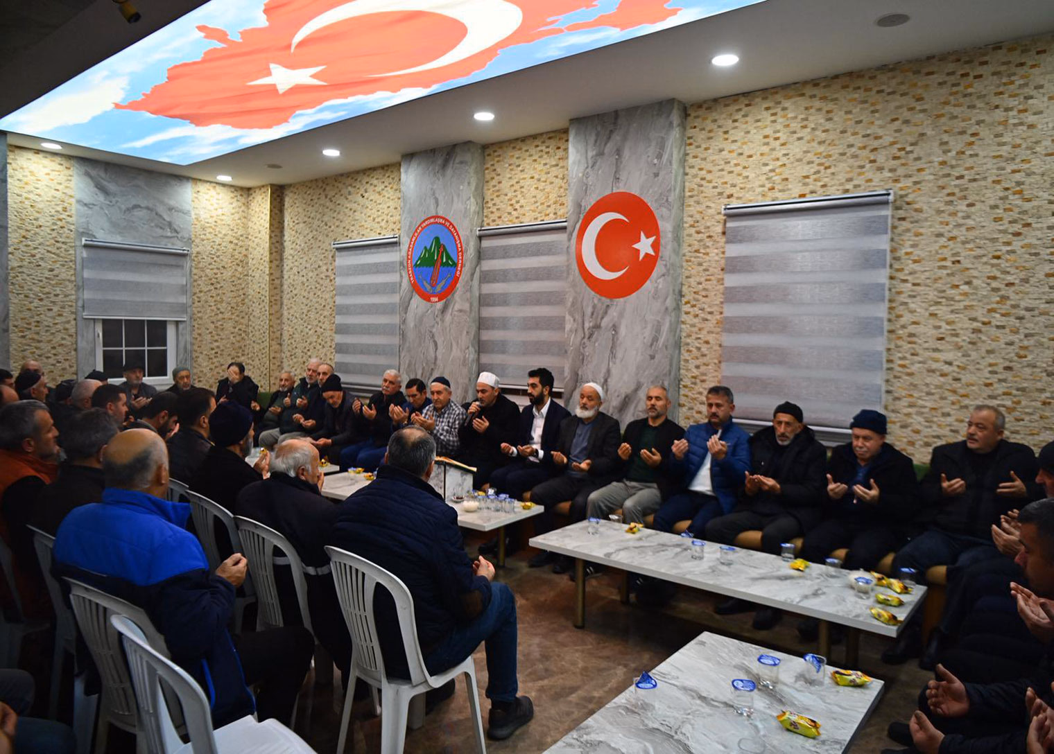 Tuzla’da Miraç Kandili huzur ve bereketle idrak edildi - Görsel 1