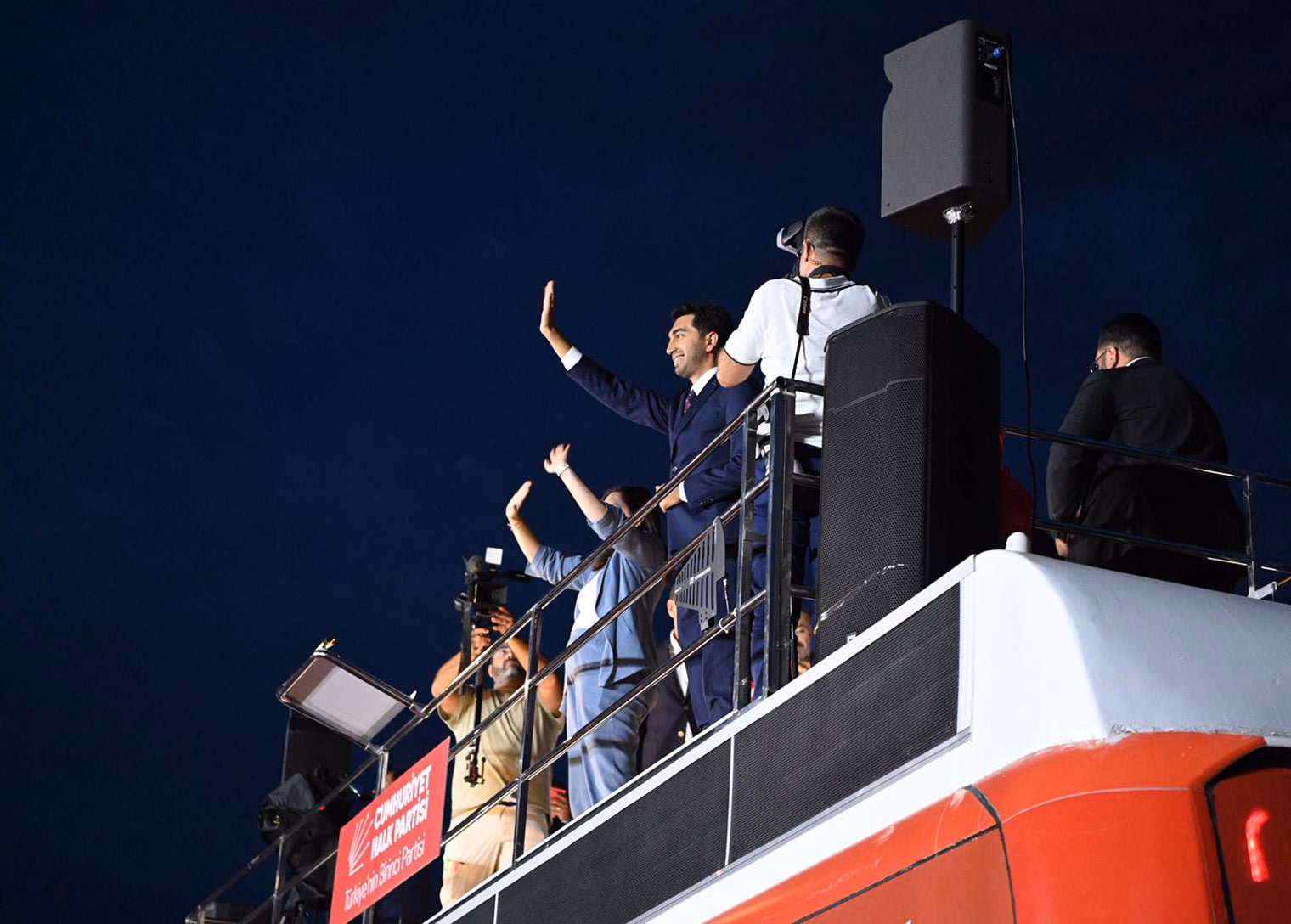 Tuzla’da “Millet İradesine Sahip Çıkıyor” mitingi on binlerin katılımıyla düzenlendi - Görsel 2