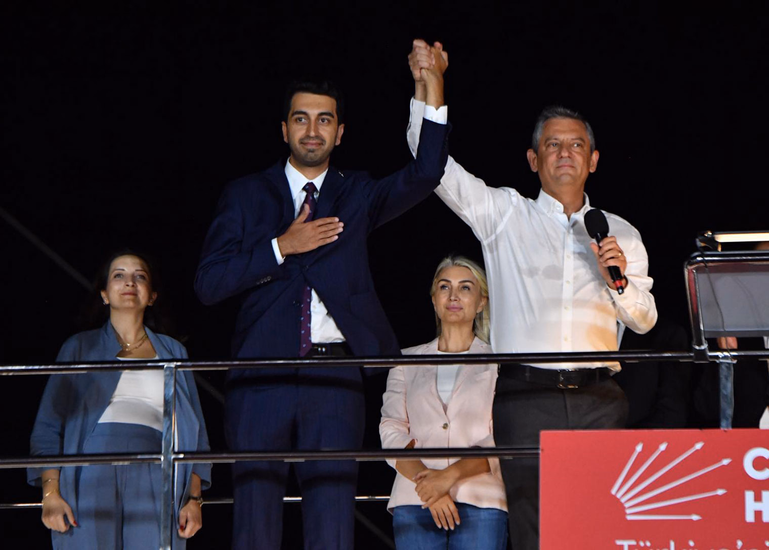 Tuzla’da “Millet İradesine Sahip Çıkıyor” mitingi on binlerin katılımıyla düzenlendi - Görsel 4