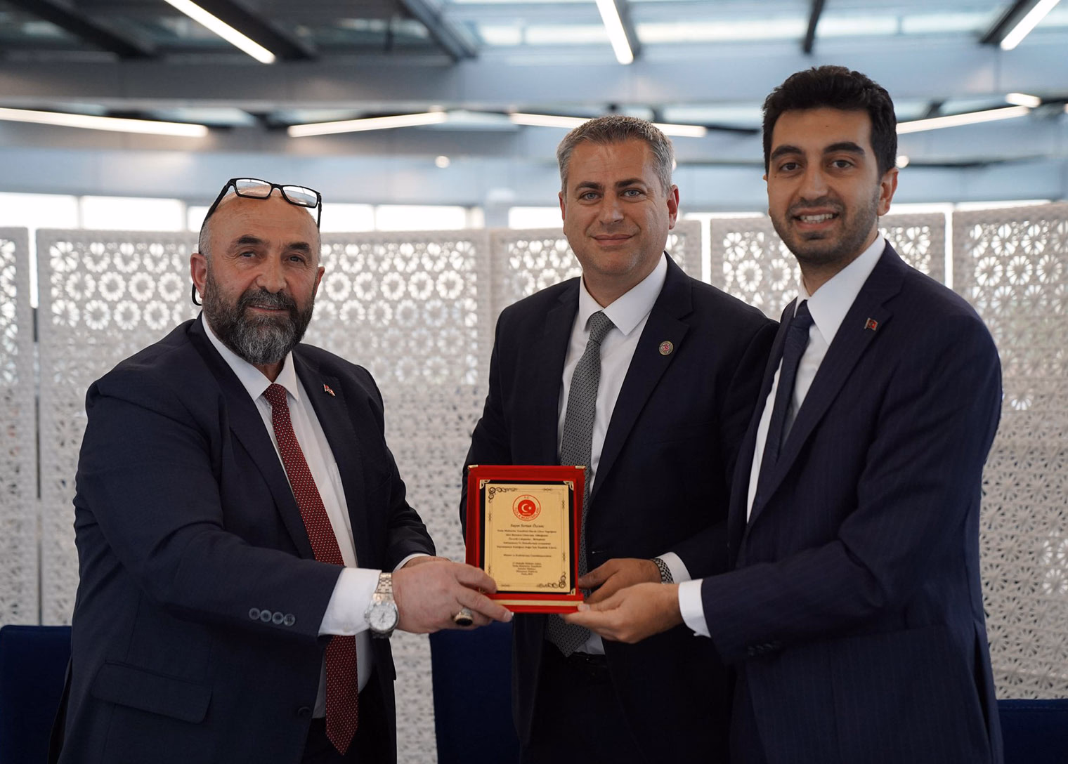 Başkan Eren Ali Bingöl Tuzla’nın muhtarıyla bir araya geldi - Görsel 3