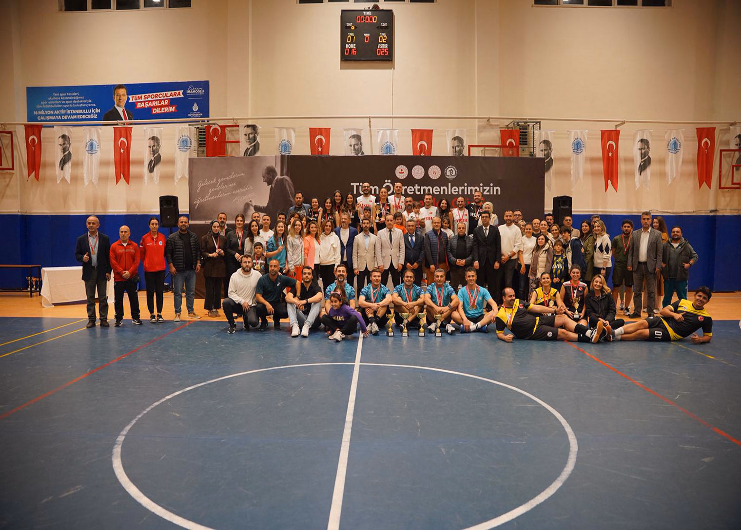 Öğretmenler Günü Spor Şenlikleri sona erdi: 650 öğretmen 9 branşta yarıştı - Görsel 1