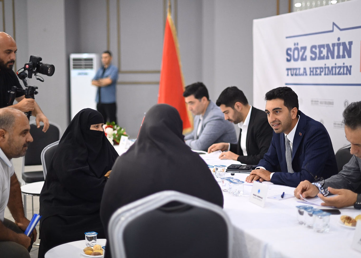 Başkan Eren Ali Bingöl komşularıyla bir arada: Halk buluşmaları devam ediyor