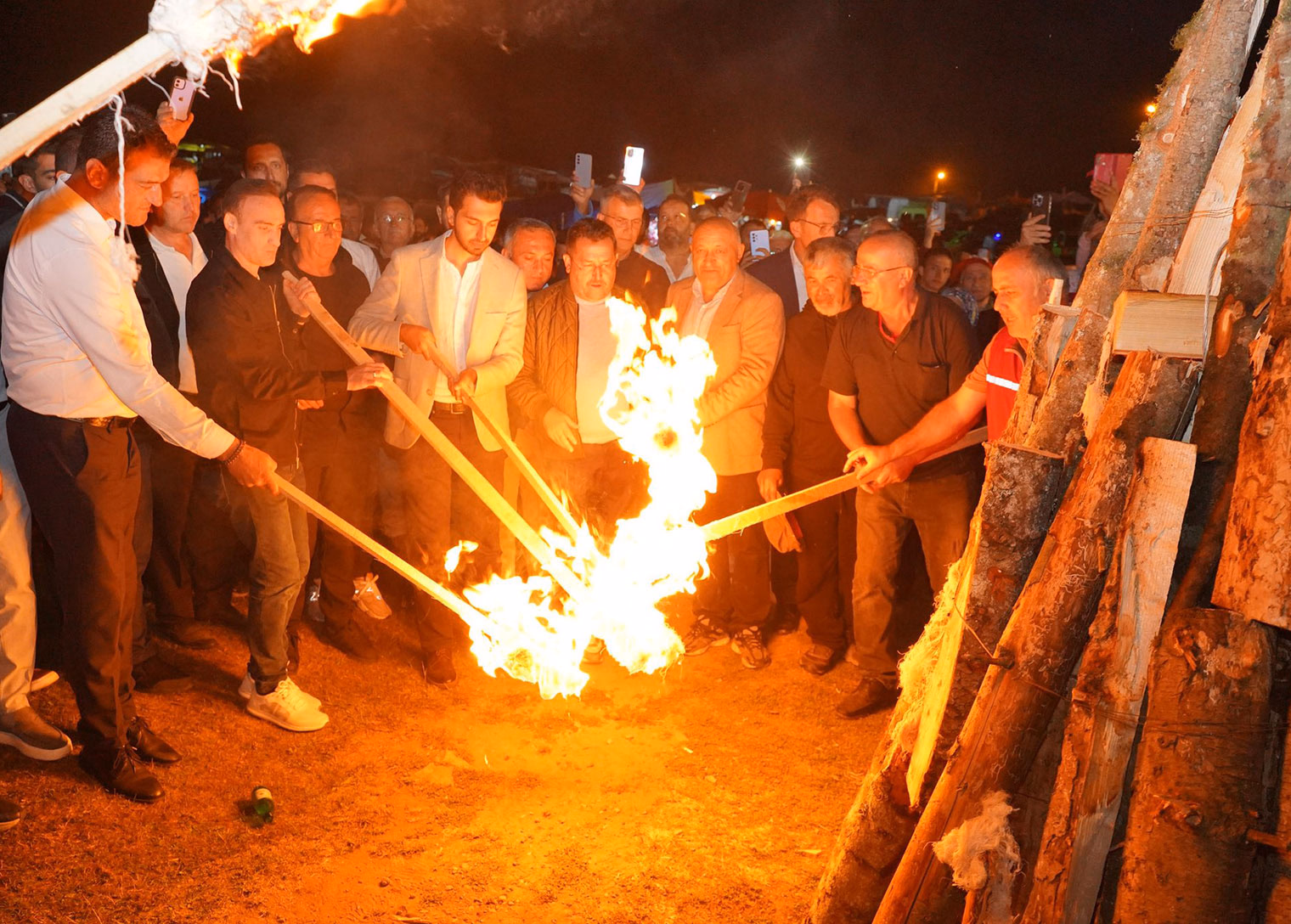 Tuzla Belediye Başkanı Eren Ali Bingöl, Kümbet Festivali’nin ağası seçildi