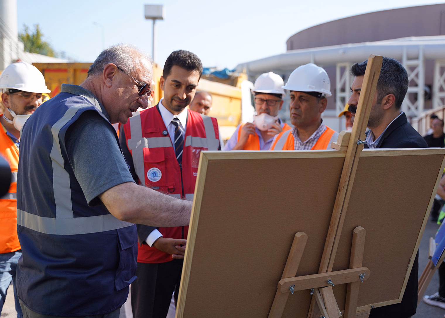 Tuzla Belediye Başkanı Eren Ali Bingöl: Bacalardan artık koku gelmeyecek