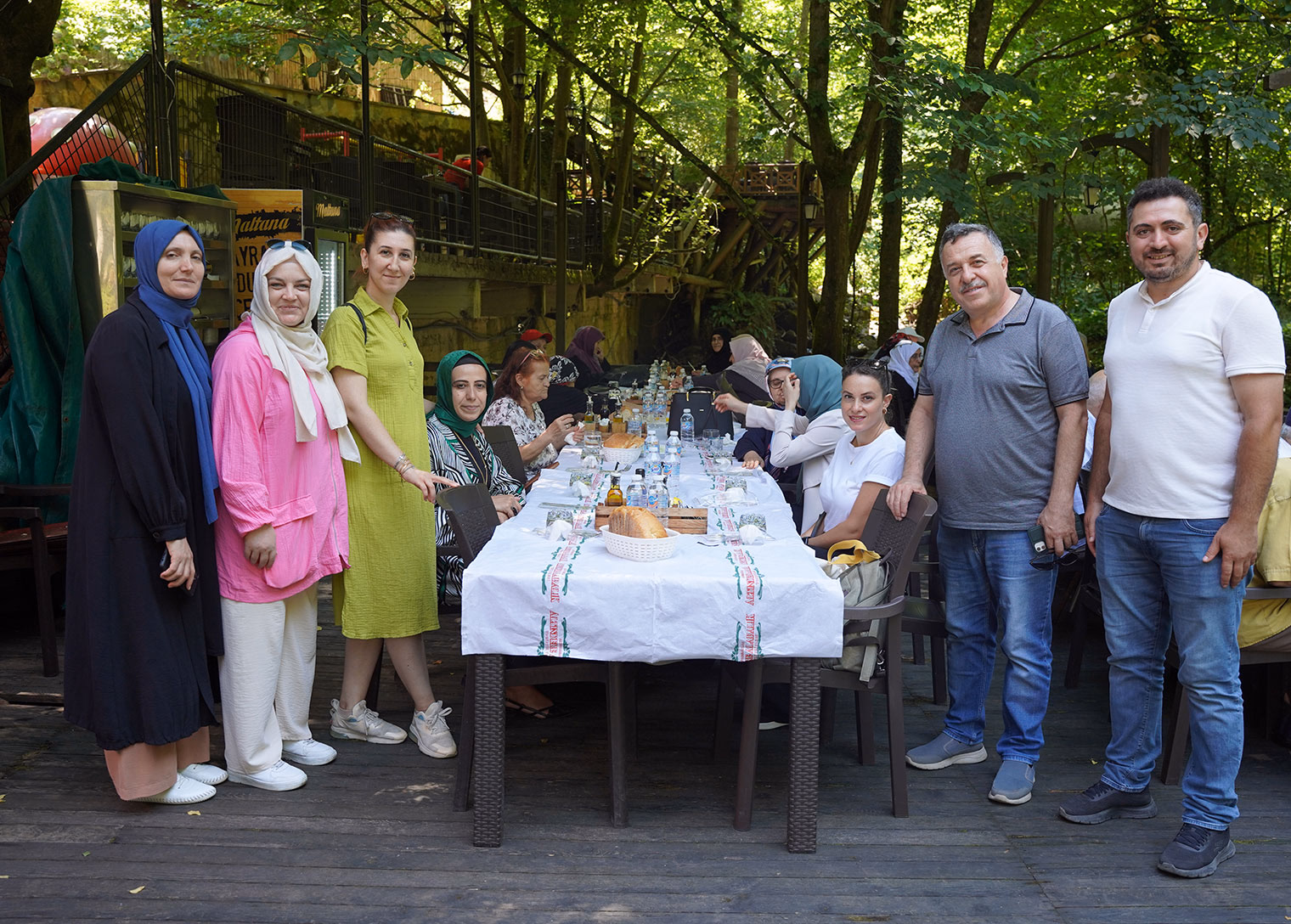 Tuzla'nın emeklileri Akyazı'da Alabalık Tesisleri’nde buluştu