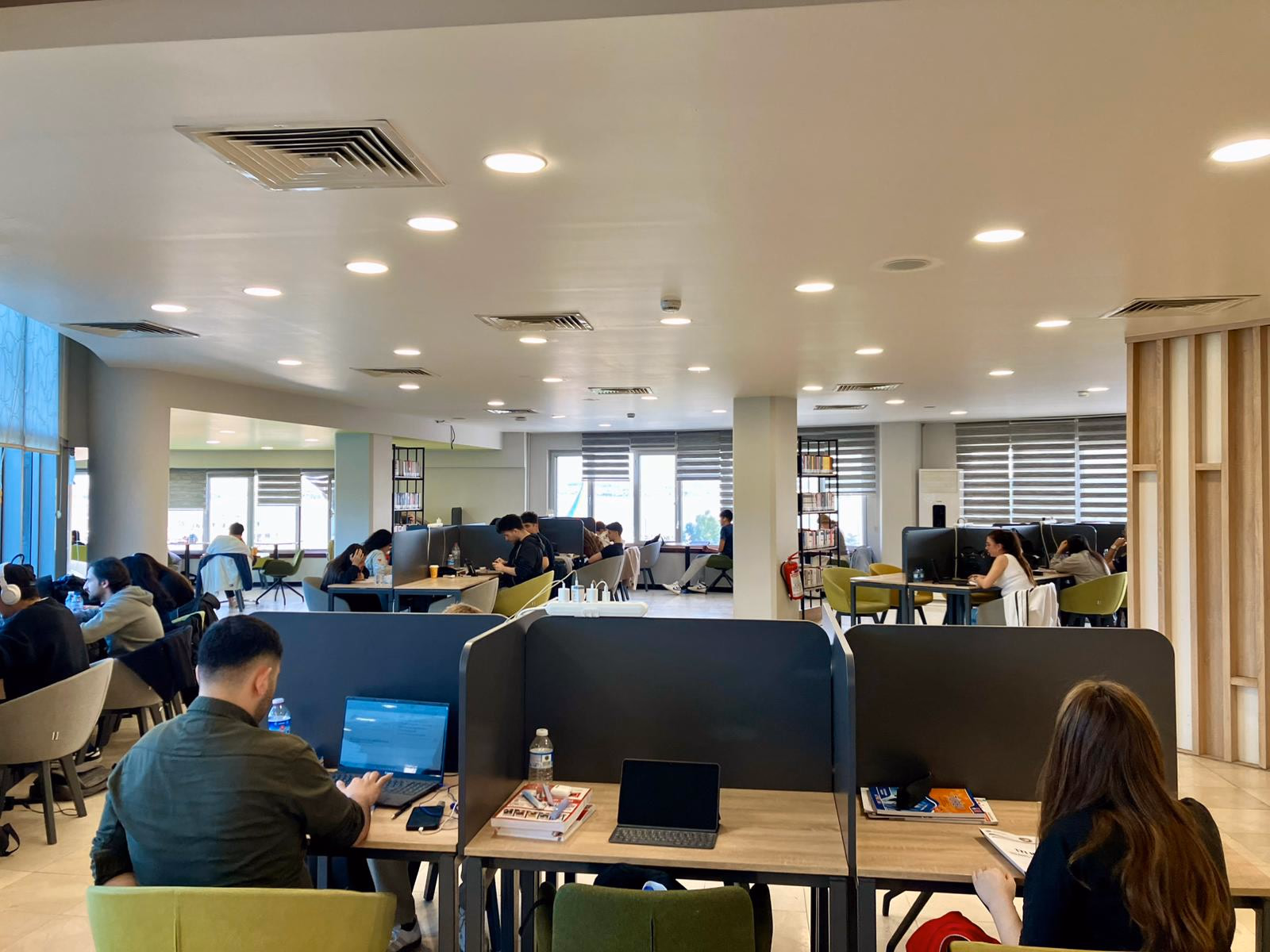 Ayyıldız Kütüphanesi - 4