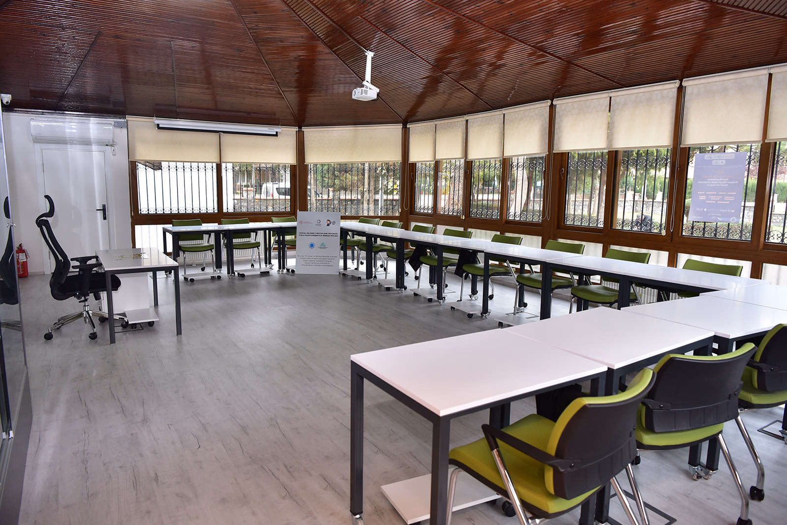 Kadın İstihdam ve Kariyer Merkezi - 1