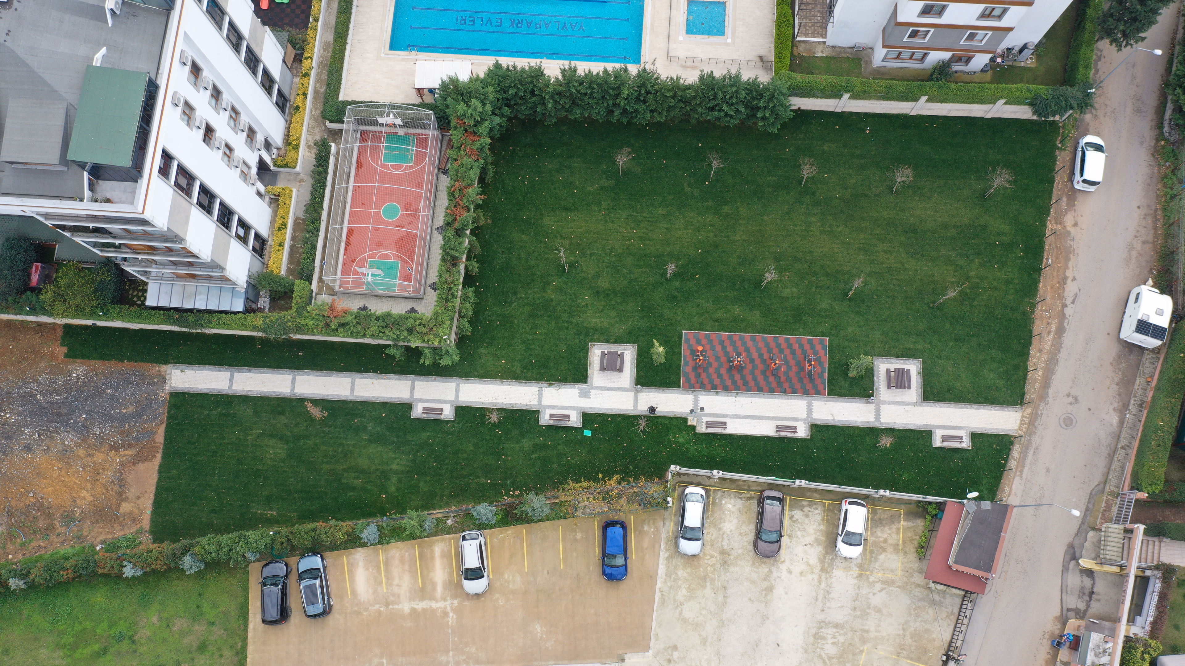 Birey Sokak Sedir Dinlenme Alanı - 2