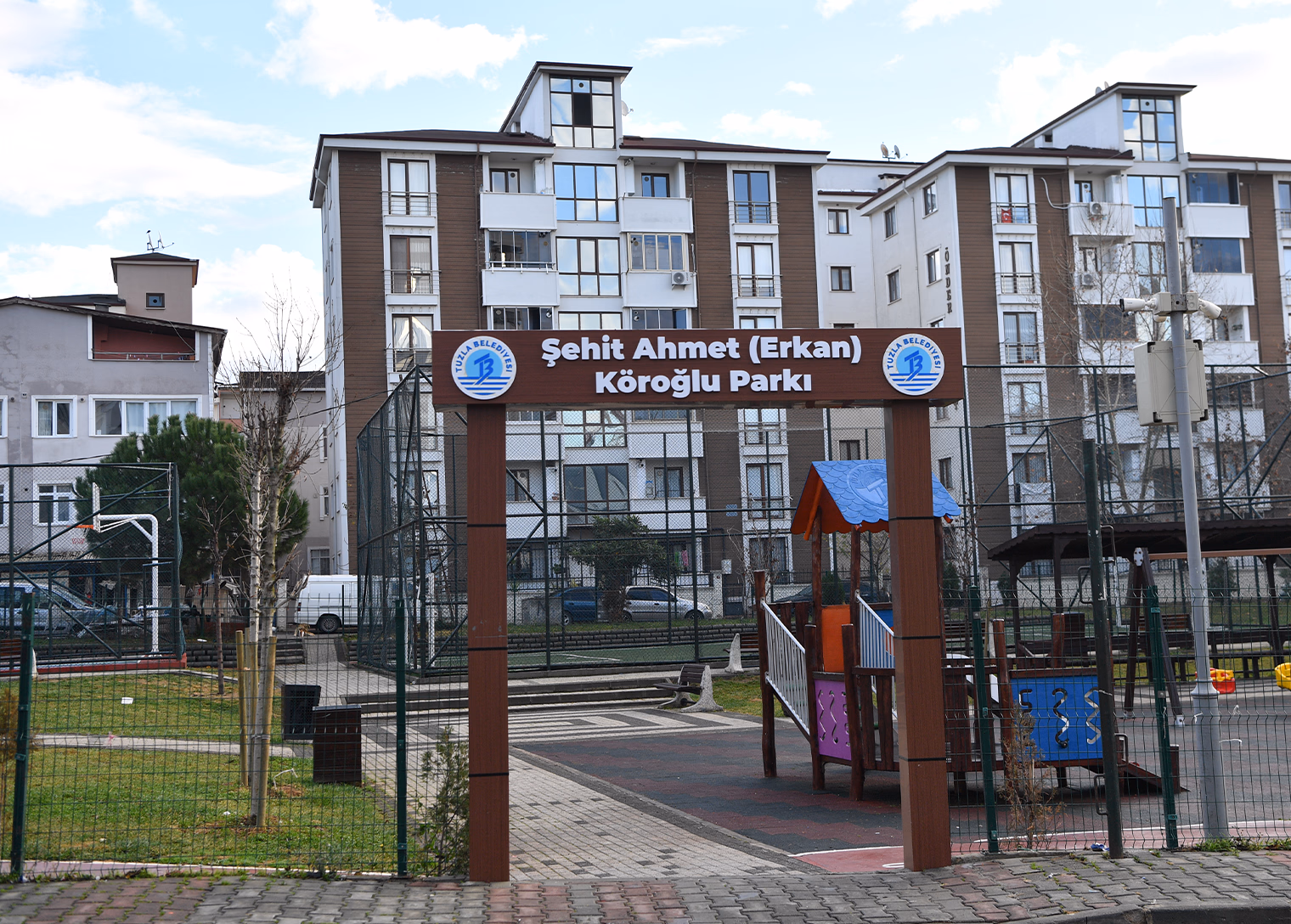 Kömürcü Sokak Şehit Ahmet Erkan Köroğlu Parkı