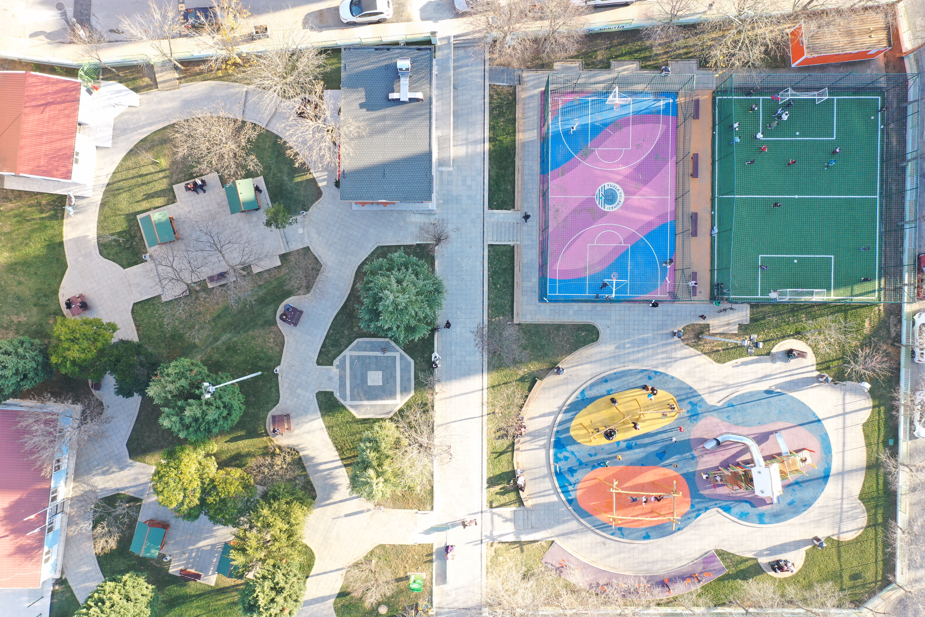  Sezgin Zorba Parkı Kafe - Görsel 1