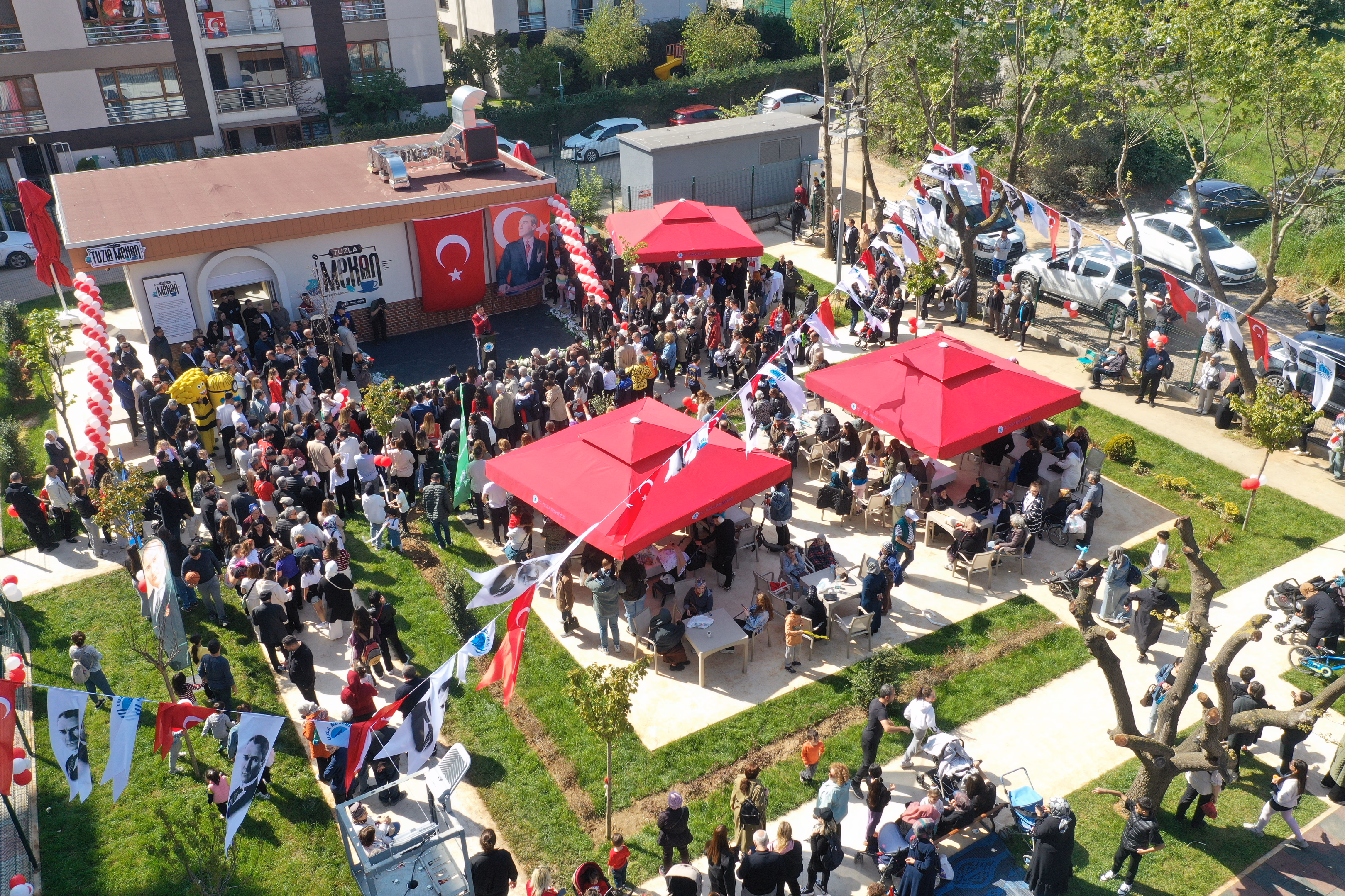Şehit Orgeneral Eşref Bitlis Parkı Tuzla Mekan - Görsel 1