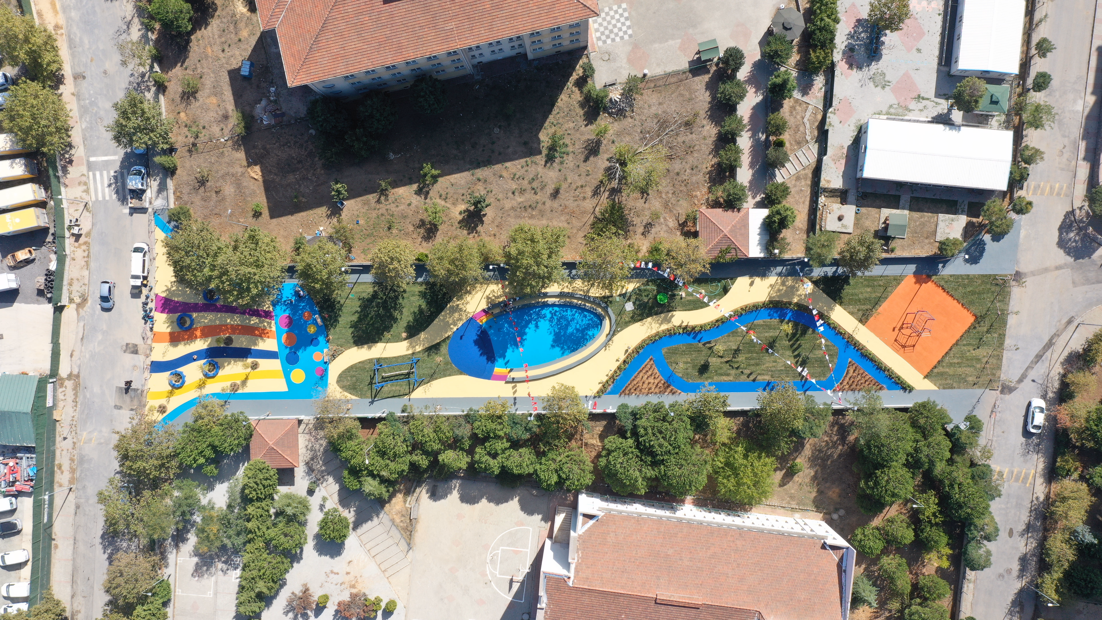 Oyun Parkı Sokağı - Görsel 1