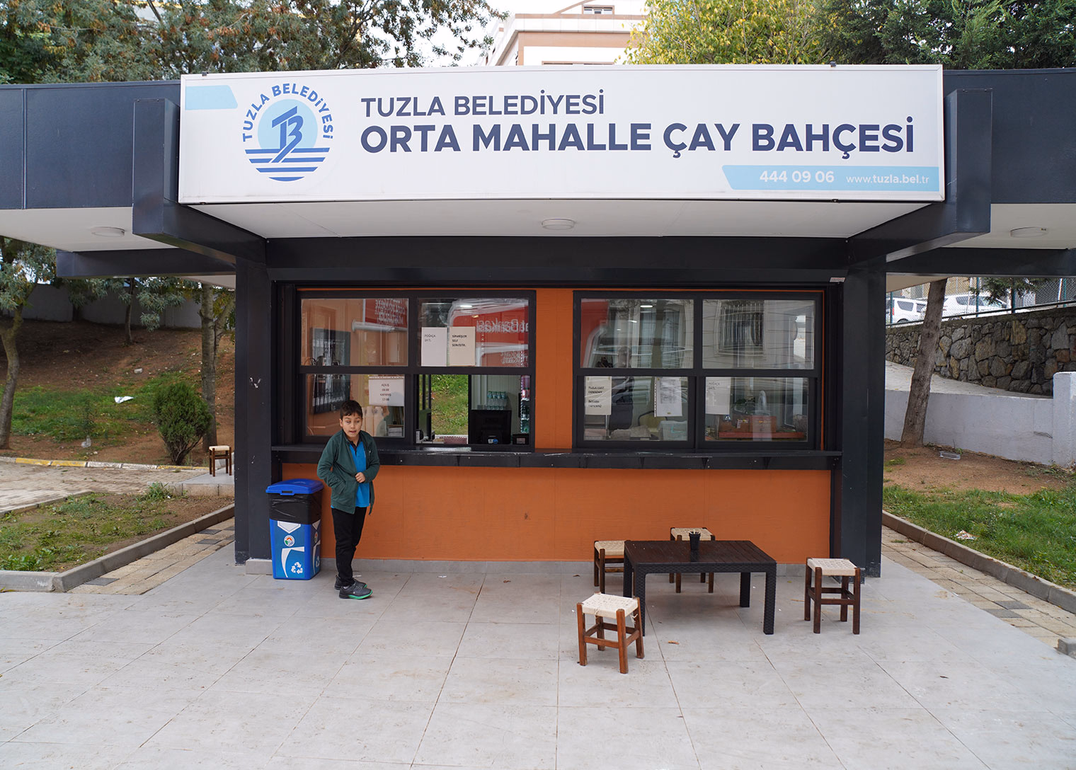Orta Mahalle Çay Bahçesi