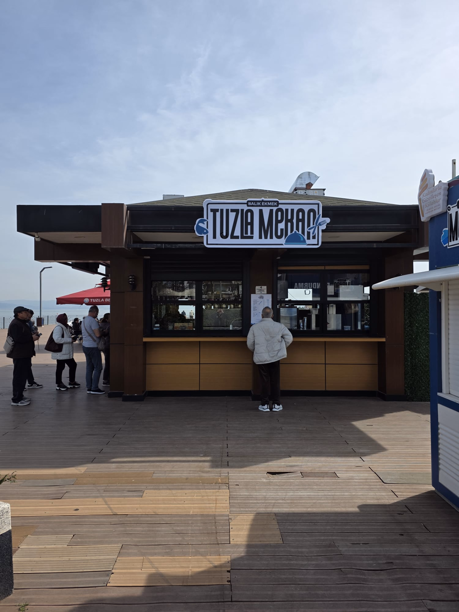 Tuzla Mekan Balık Ekmek - Fotoğraf 2