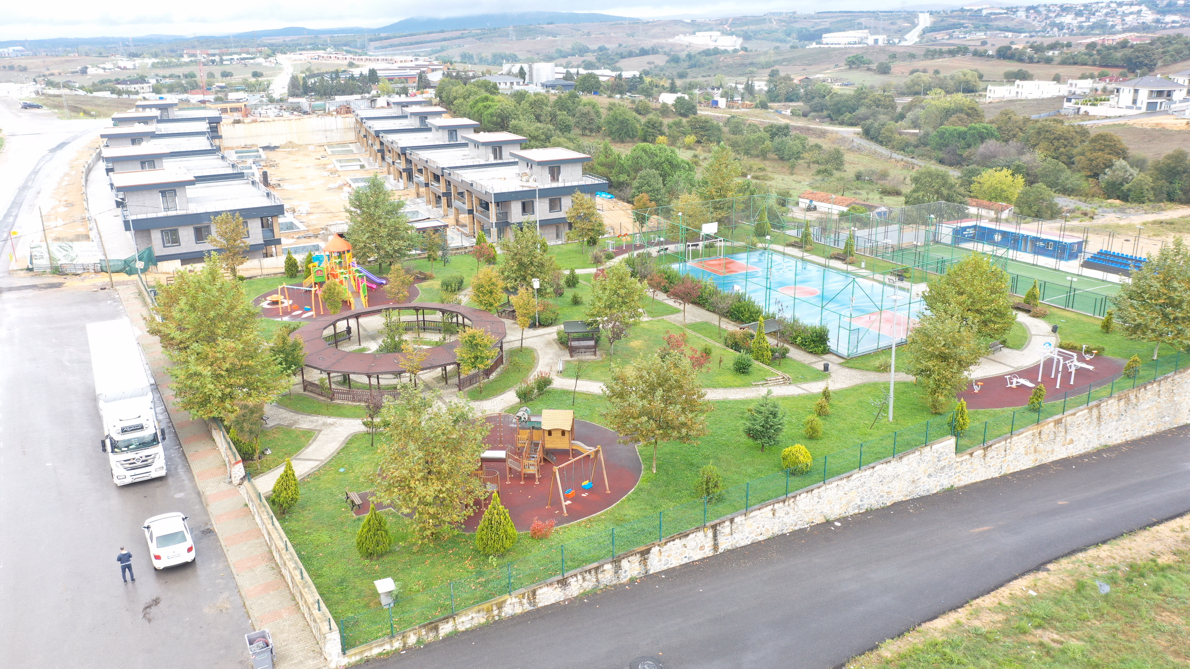 Tepeören Halı Saha - Fotoğraf 1