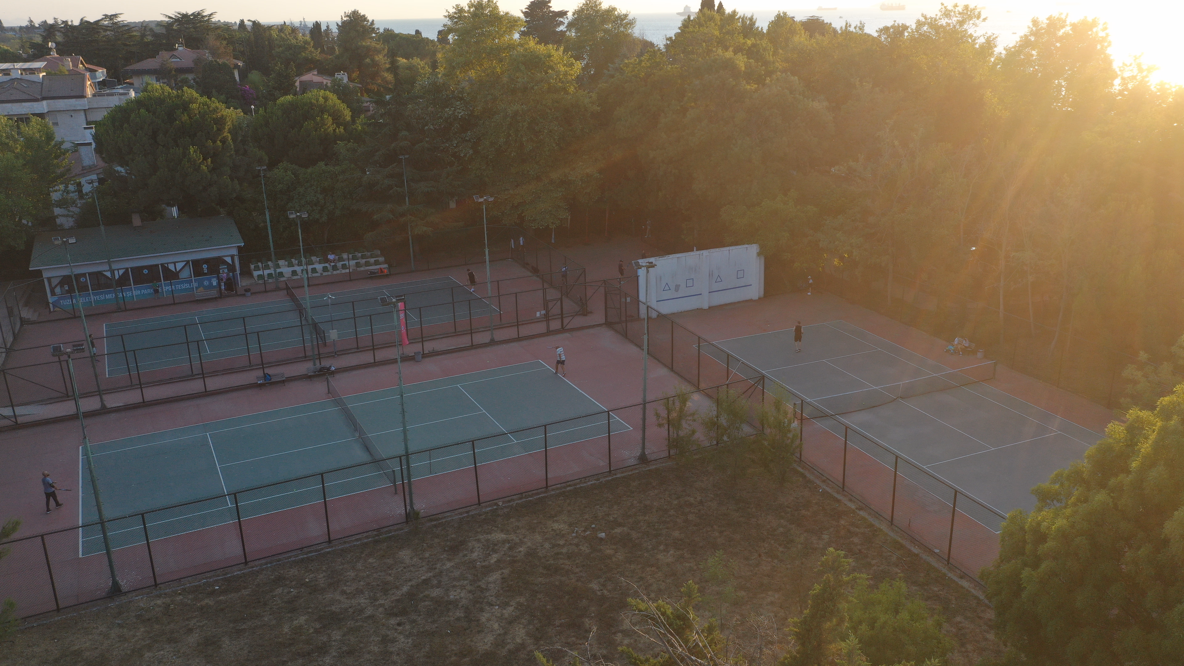 Tuzla Belediyesi Mercan Şehir Parkı ve Spor Tesisleri - Fotoğraf 5