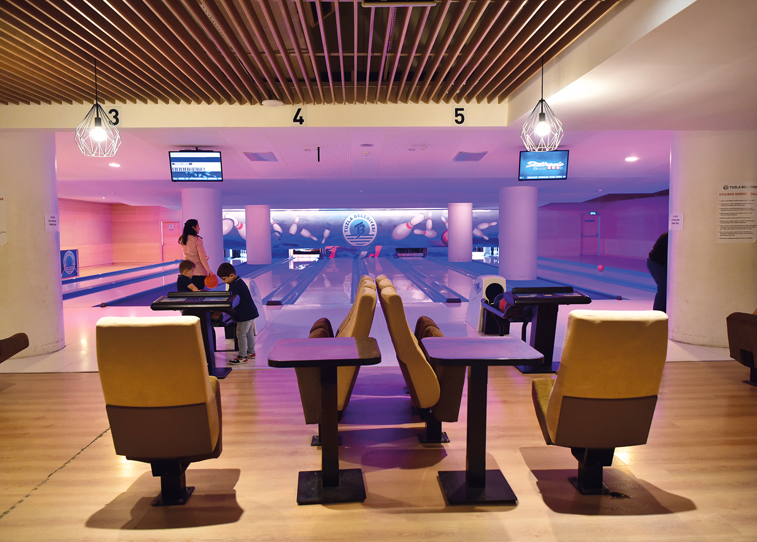Şelale Park Buz Pisti ve Bowling Salonu